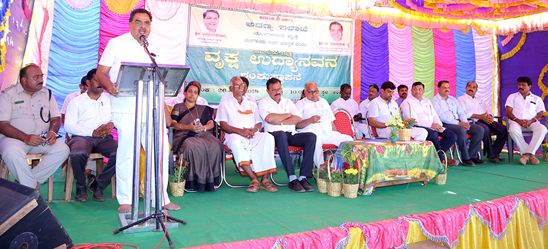 ಆಲಂಪುರಿ: ವೃಕ್ಷ ಉದ್ಯಾನವನಕ್ಕೆ ಸಚಿವ ರೈ ಶಿಲಾನ್ಯಾಸ